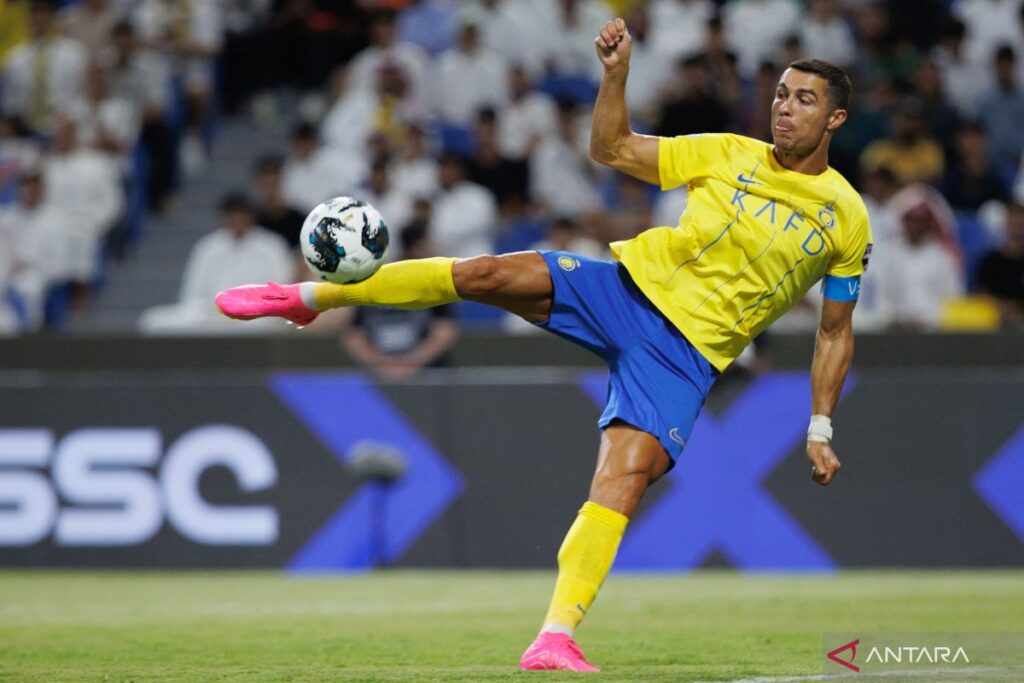 Duet Ronaldo-Mane bawa Al Nassr menang 5-0 atas tuan rumah Al Fateh