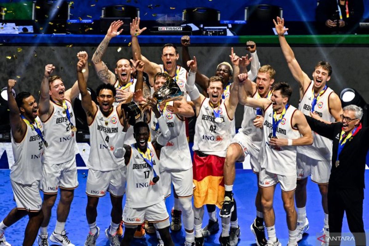 Jerman tundukkan Serbia 83-77 untuk menjuarai Piala Dunia FIBA 2023