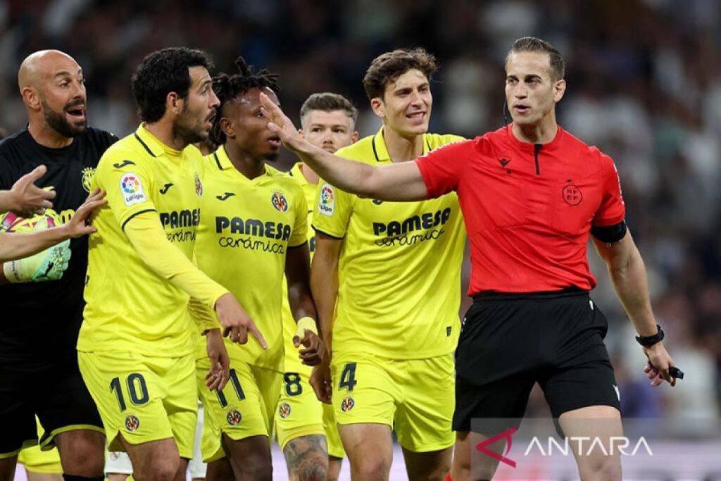 Villarreal pecat pelatih Quique Setien setelah catatkan start buruk