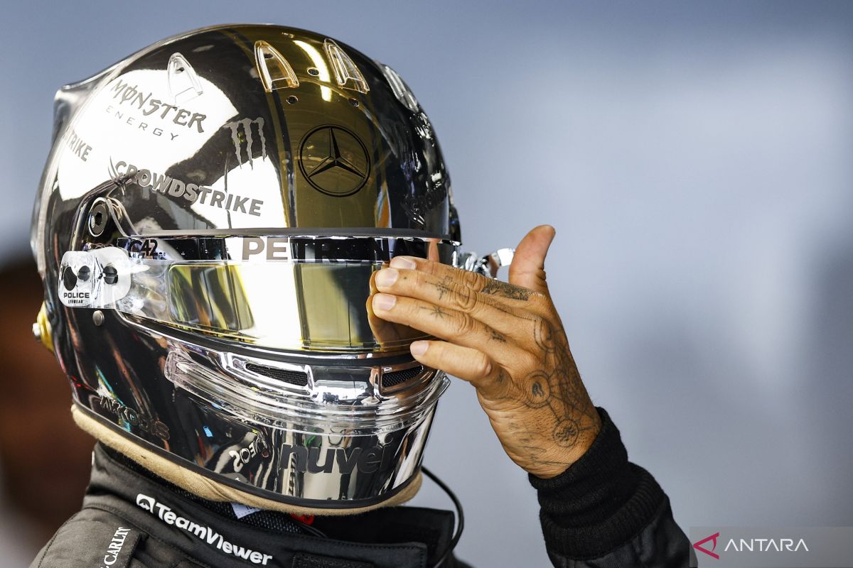 Helm mengilap Lewis Hamilton di GP Jepang