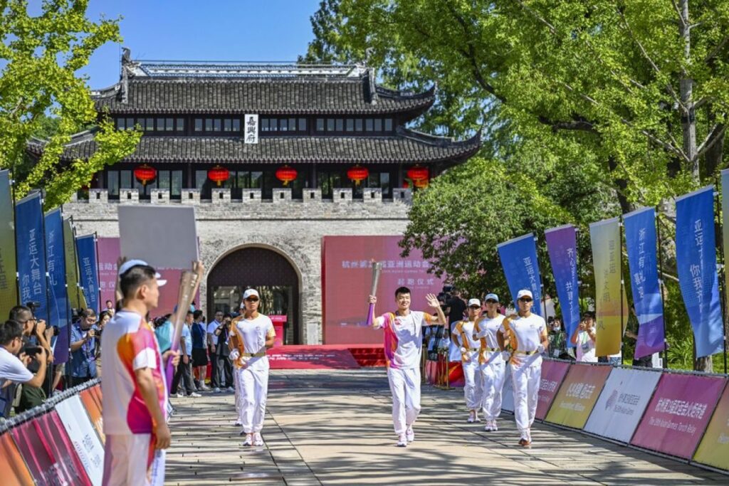 Estafet obor Asian Games soroti sejarah dan vitalitas Kota Jiaxing