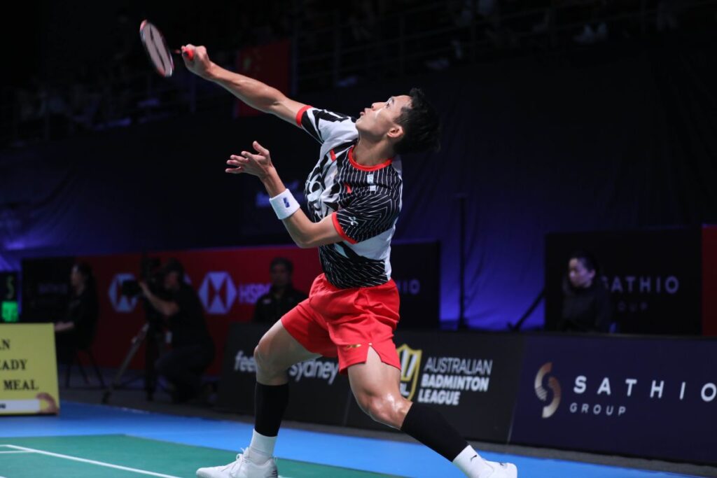 Jonatan menangi "perang saudara" menuju semifinal China Open 2023