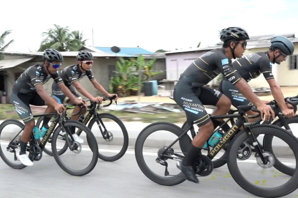 Tim balap sepeda Nusantara menargetkan bisa meraih posisi 3 besar di Le tour de Langkawi