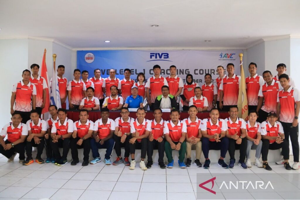 FIVB gelar kursus pelatih voli di Sentul