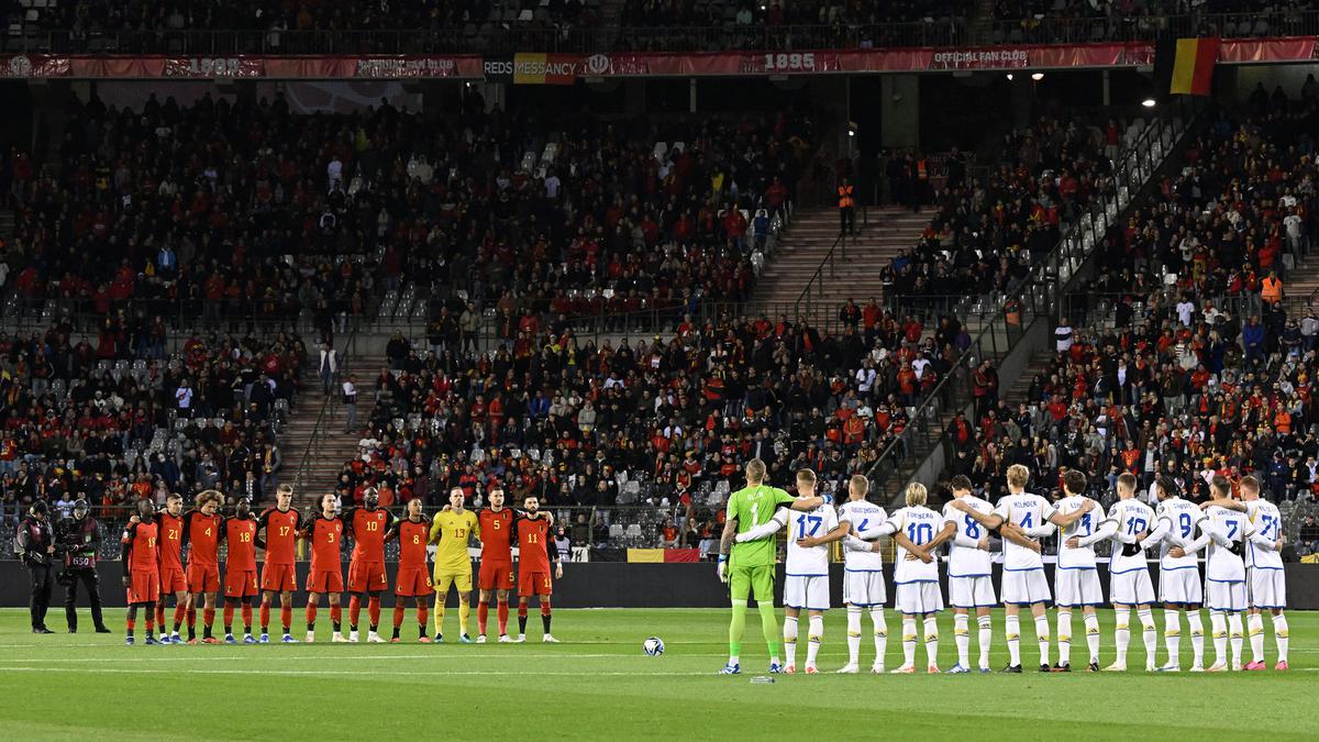 Soal penembakan suporter asal Swedia, pelatih asal Belgia itu mengamini pendapat bek Manchester United tersebut