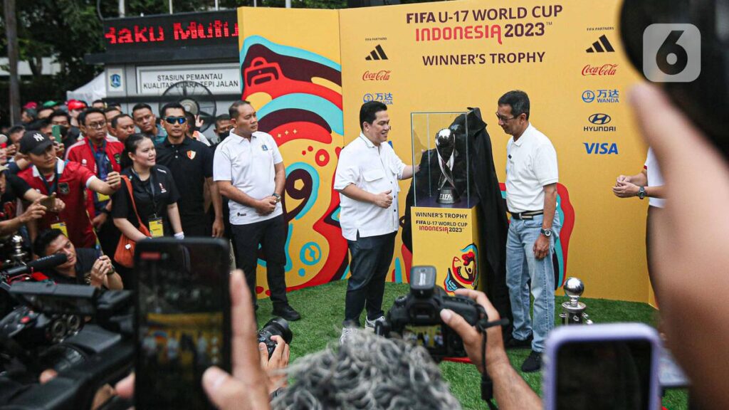 SCM Group Turut Meriahkan Trophy Experience Piala Dunia U-17 Indonesia 2023 di Car Free Day Dago