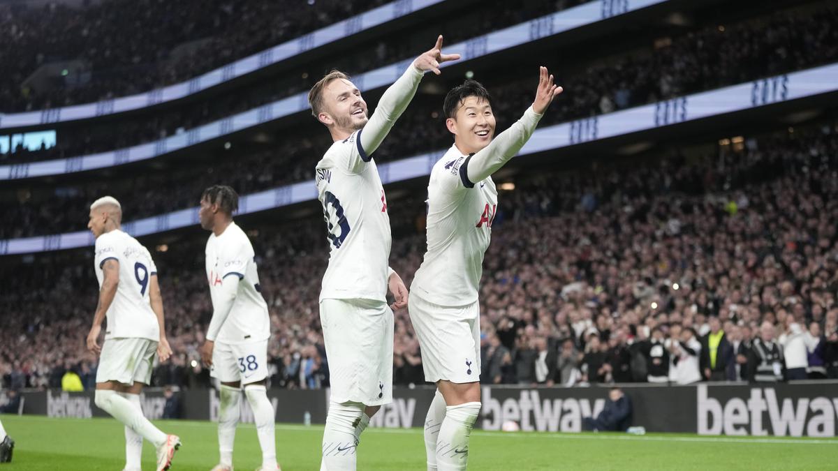 Hasil Liga Inggris: Tottenham Hotspur Gusur Manchester City dari Puncak Usai Kalahkan Fulham