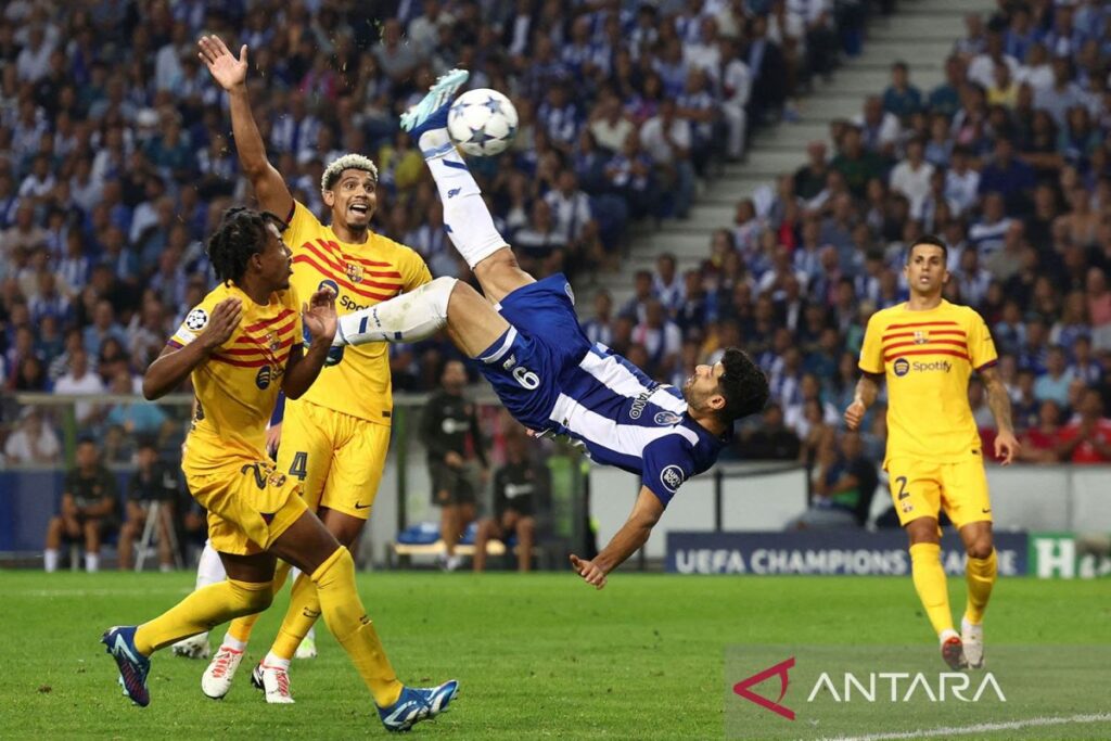Gol tunggal Ferran Torres memberi kemenangan bagi Barcelona saat menjamu FC Porto