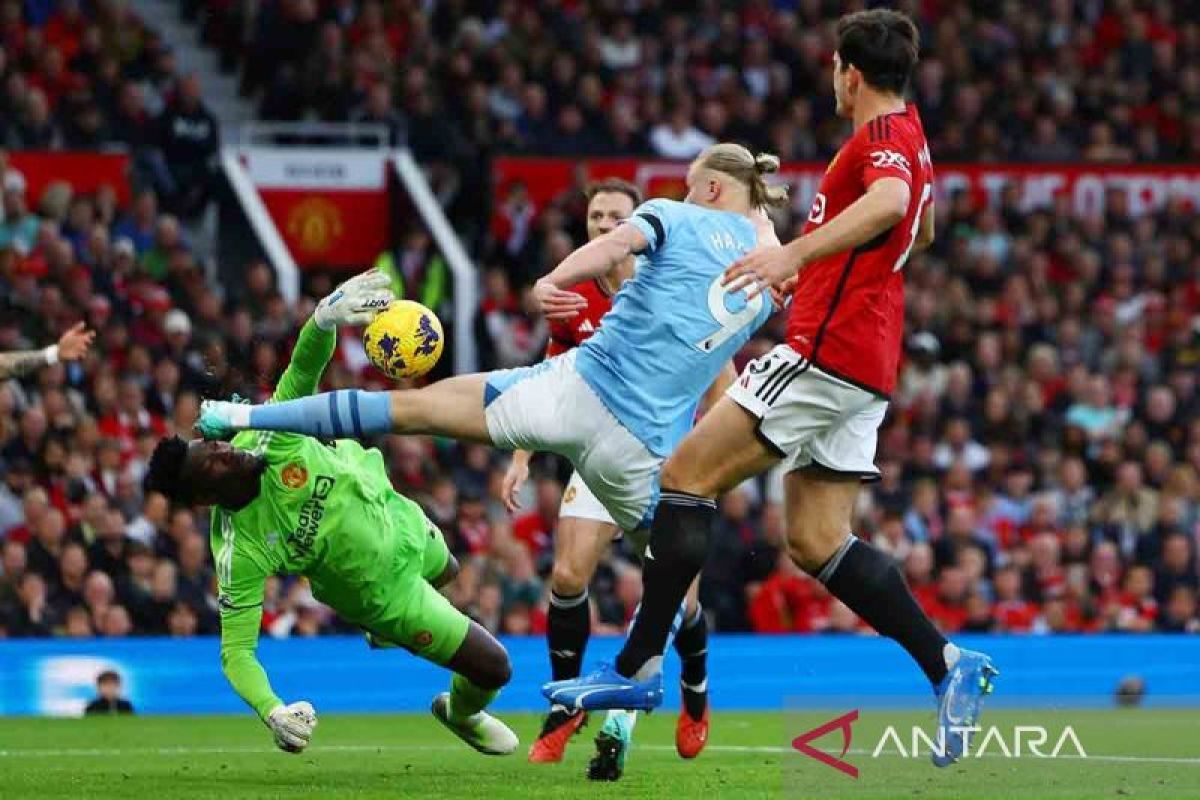 Manchester City permalukan Manchester United 3-0 di Old Trafford