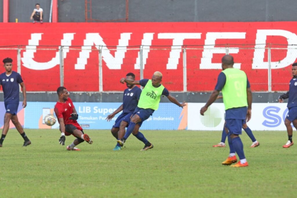 Sulut United bermain imbang 0-0 lawan Persipura