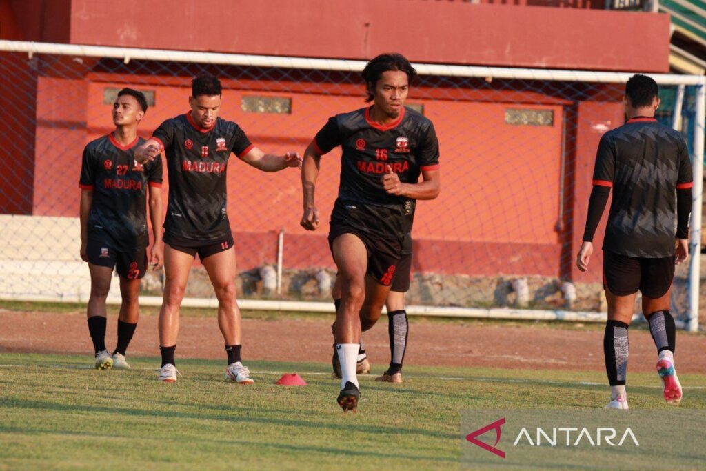 Madura hadapi Dewa United tanpa Fachruddin