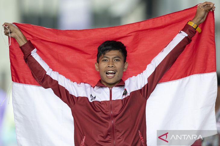 Pelari Saptoyogo meraih medali emas pertama bagi Indonesia