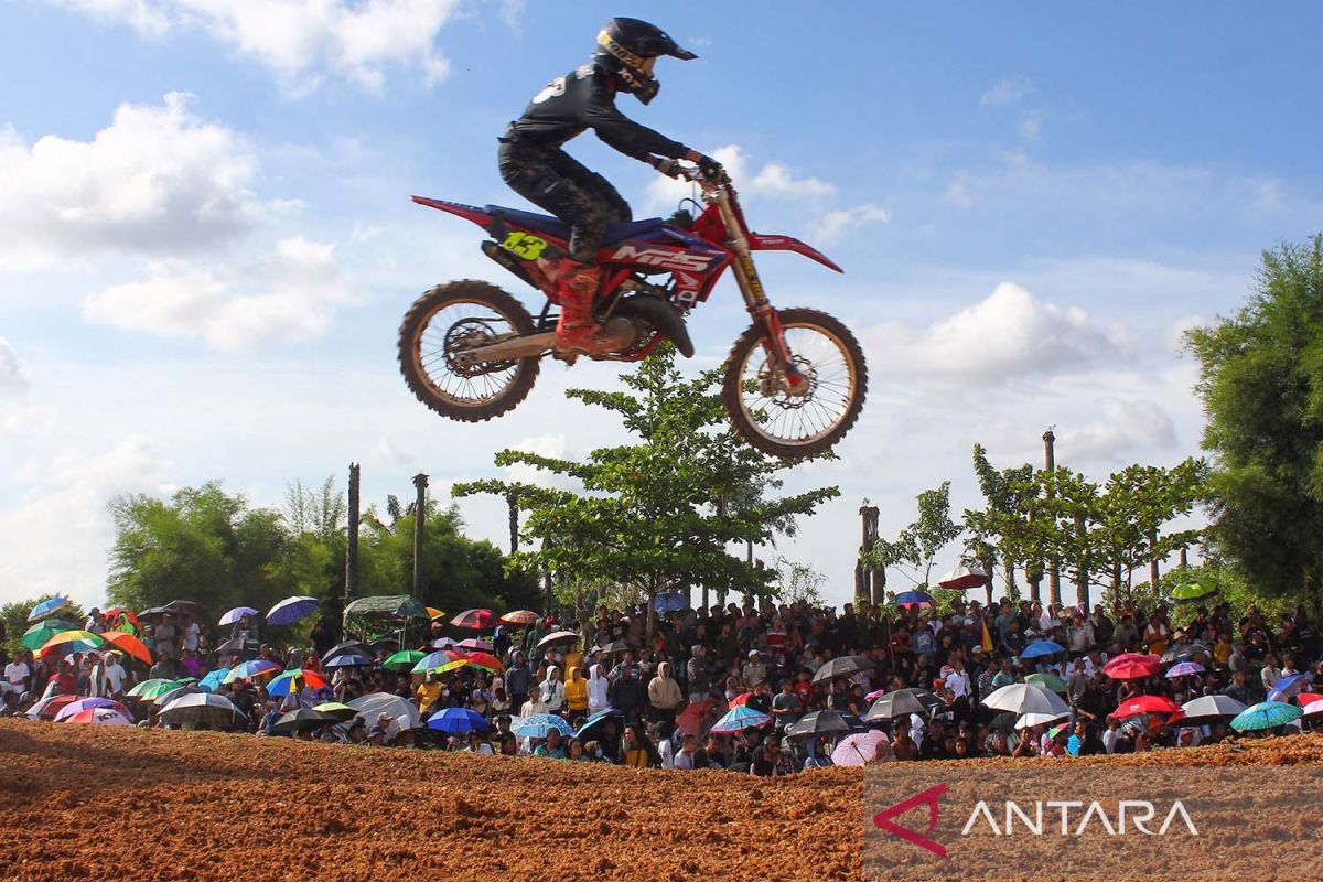 Kejuaraan nasional grasstrack Piala Kasal Sumut