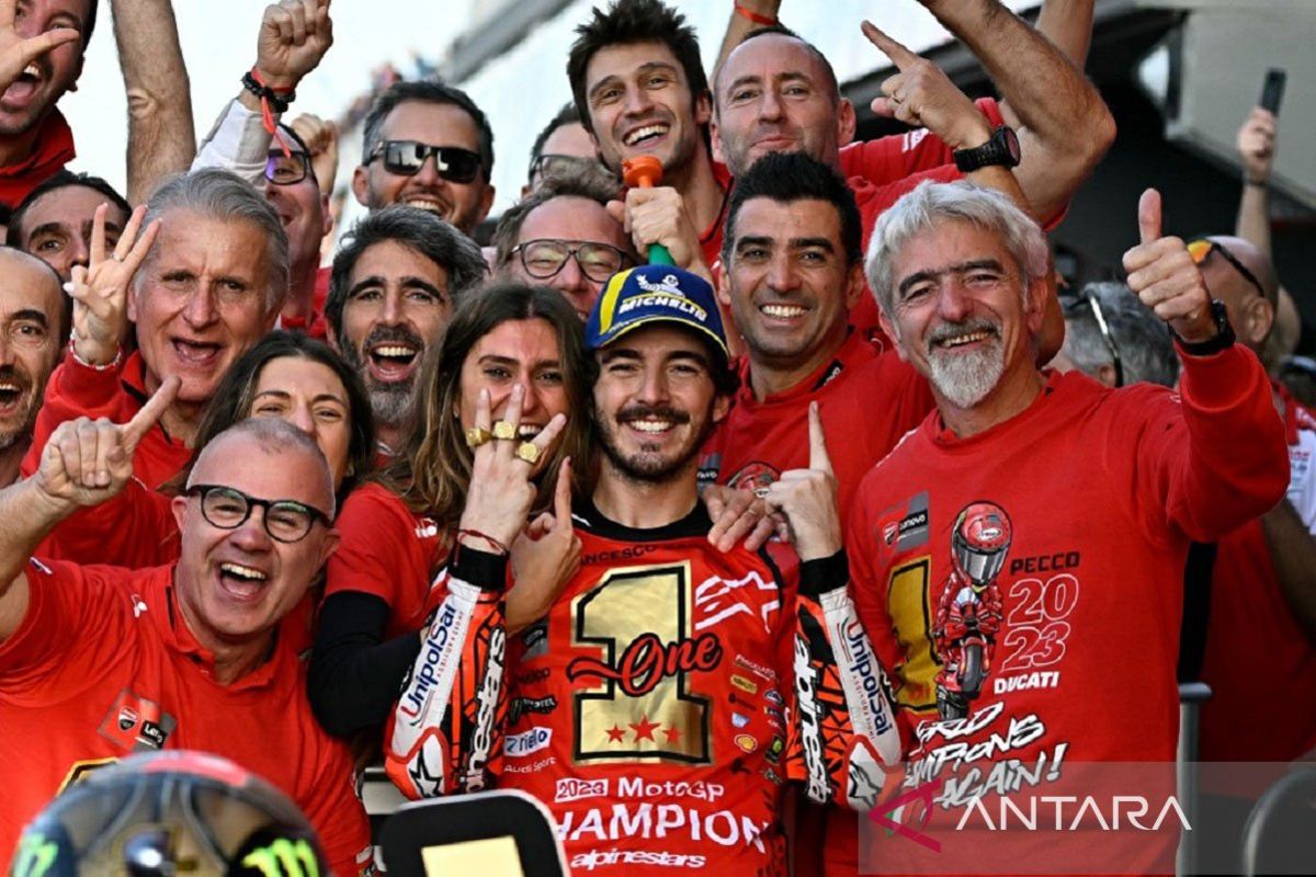 MotoGP Valencia: Martin "crash", Bagnaia pertahankan gelar juara dunia
