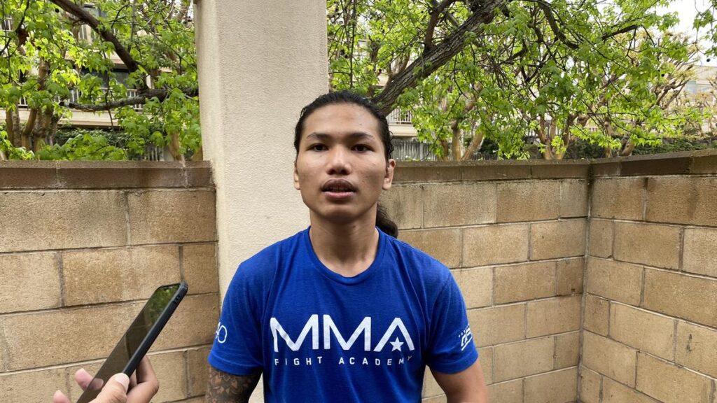 Petarung Indonesia Cornellius Aritonang menang TKO di Cage Warriors 164