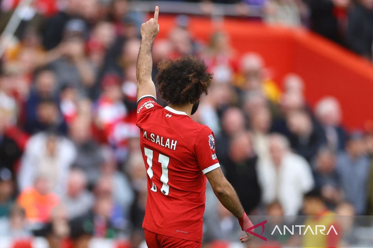 Salah ukir dwigol untuk bawa Liverpool tempel para pemuncak klasemen