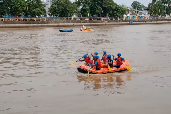 Kejuaraan Arung Jeram Sungai Banten 2023 untuk pertama kalinya digelar di Sungai Cisadane