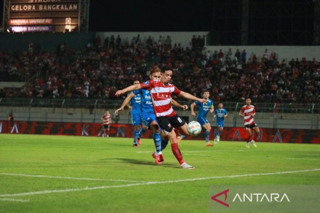 Madura United takluk 0-1 lawan Persib Bandung