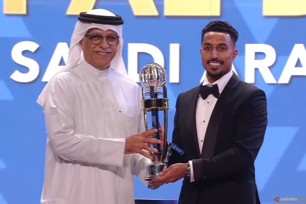 Al-Dawsari raih gelar pemain terbaik di AFC Awards 2022