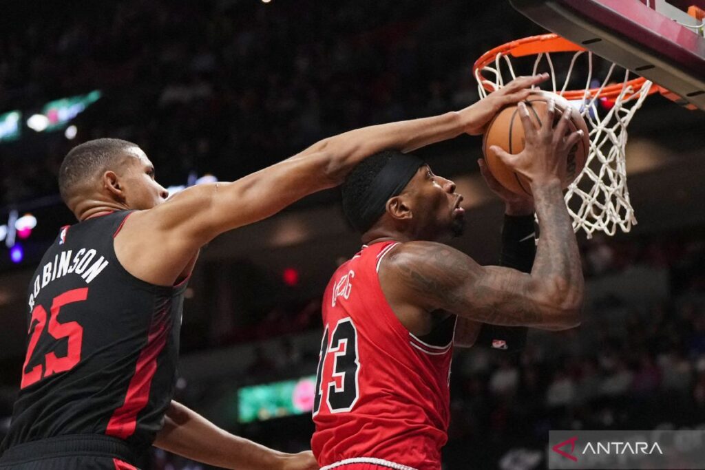 NBA : Heat mengalahkan Bulls 118-116