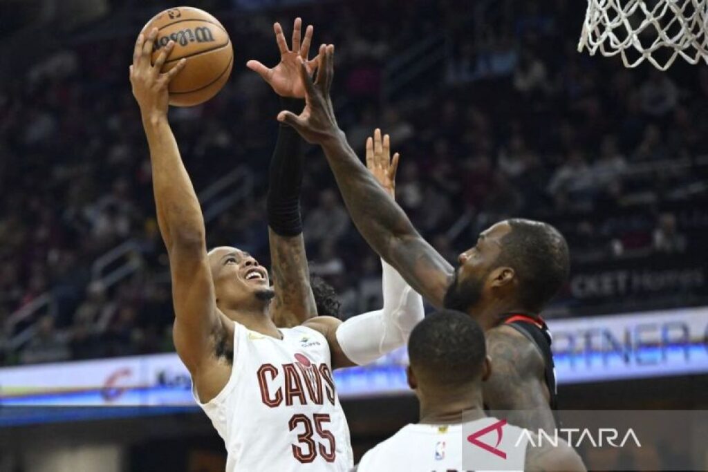 NBA: Cleveland Cavaliers mengalahkan Houston Rockets 135-130