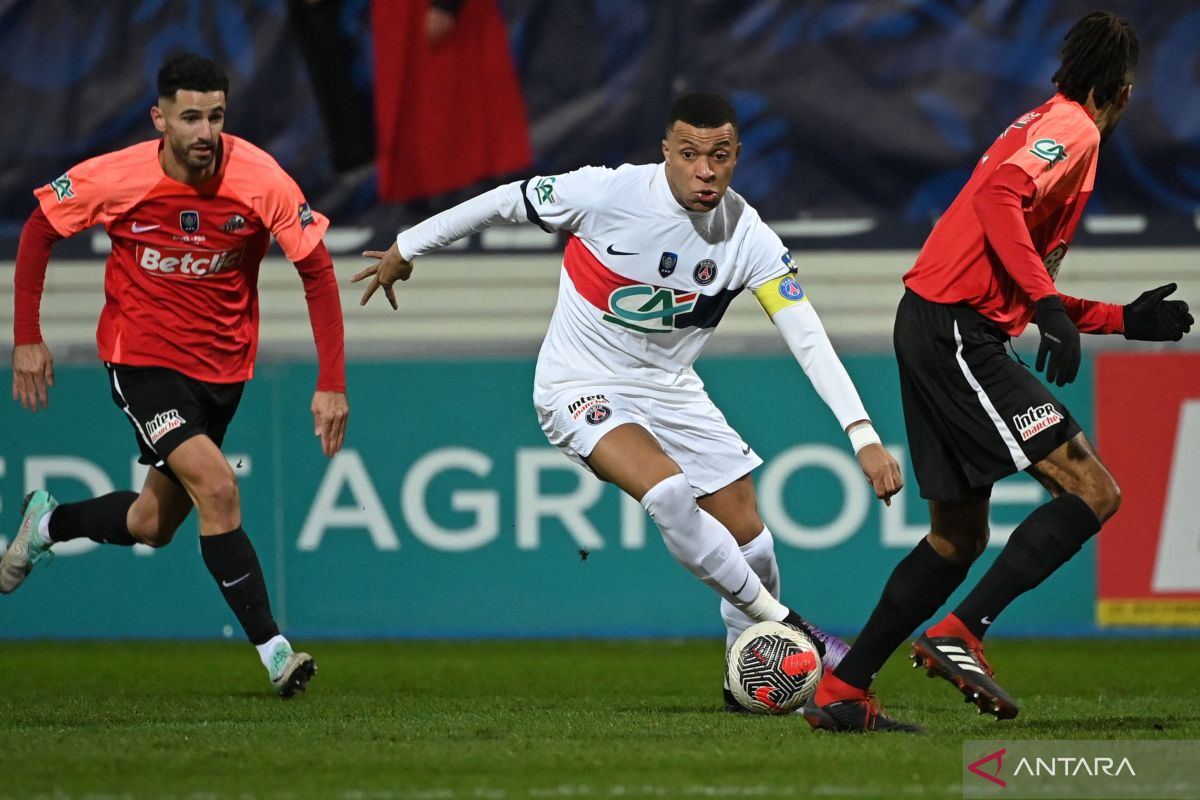 PSG berpesta sembilan gol tanpa balas ke gawang Revel di Piala Prancis
