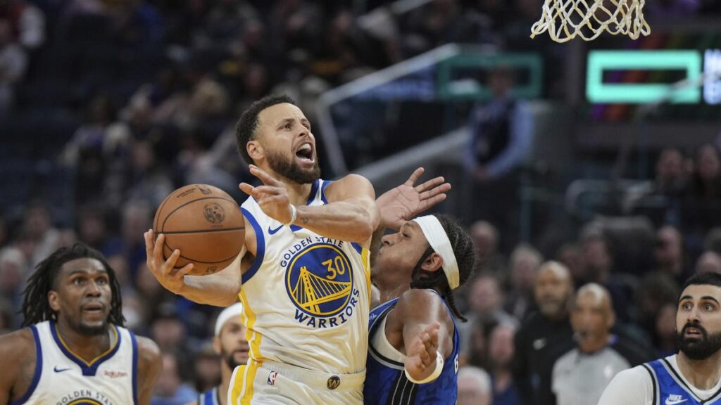 Hasil NBA: Stephen Curry Cemerlang, Warriors Akhiri 3 Kekalahan Beruntun dengan Magic Brush