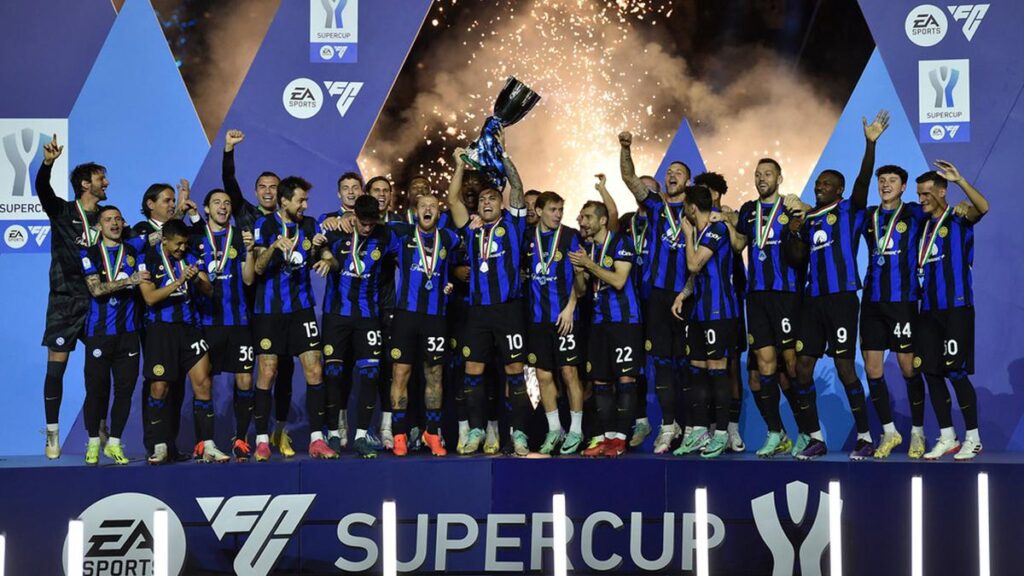 Gol dramatis Lautaro Martinez membawa Inter Milan menjuarai Piala Super Italia