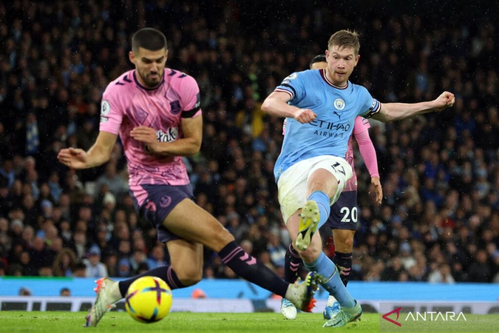 Manchester City libas Huddersfield lima gol tanpa balas