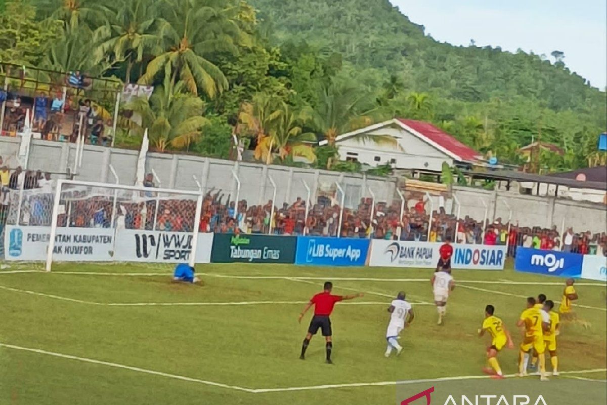 PSBS Biak menang 1-0 lawan Gresik United FC