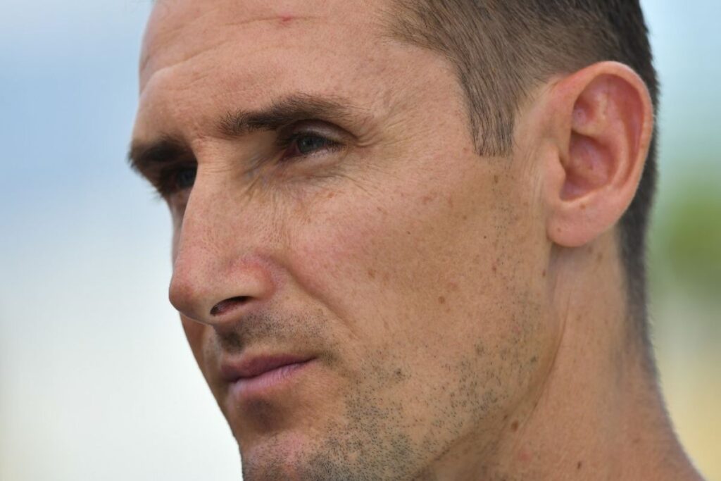 Miroslav Klose ingatkan Lazio agar waspadai Harry Kane