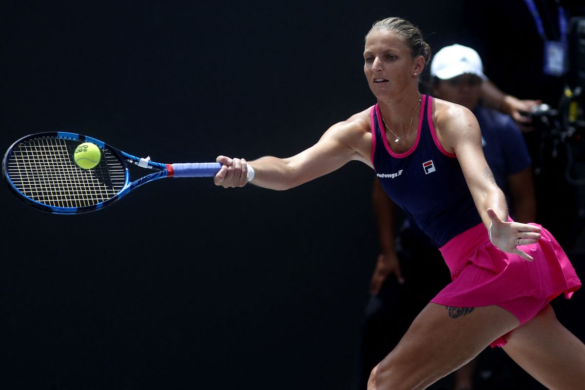 Karolina Pliskova angkat trofi setelah paceklik gelar empat tahun