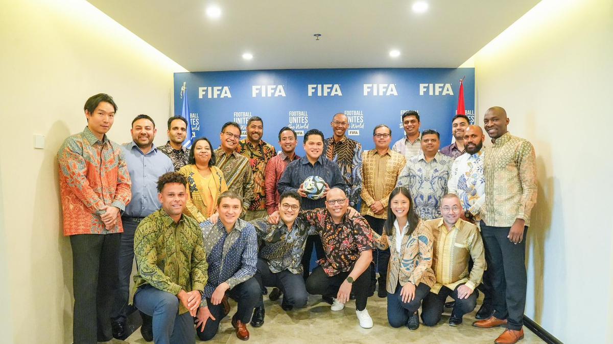 Erick Thohir menjelaskan transformasi sepak bola Indonesia di hadapan Chief Member Associations Officer FIFA