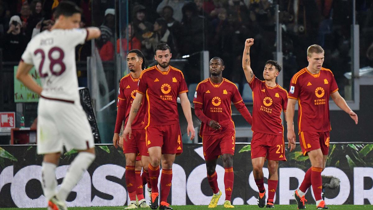 Hattrick Paulo Dybala memberi kemenangan AS Roma atas Torino