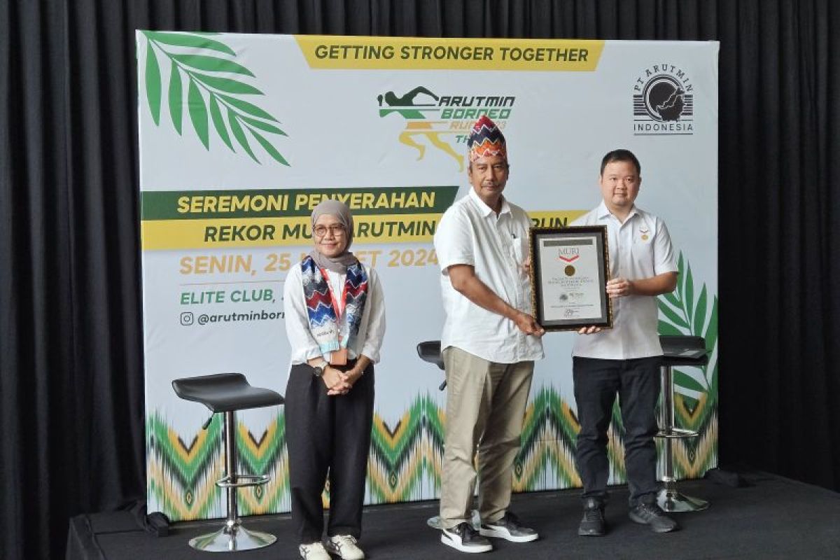 Arutmin Borneo Run mendapat dua penghargaan dari MURI