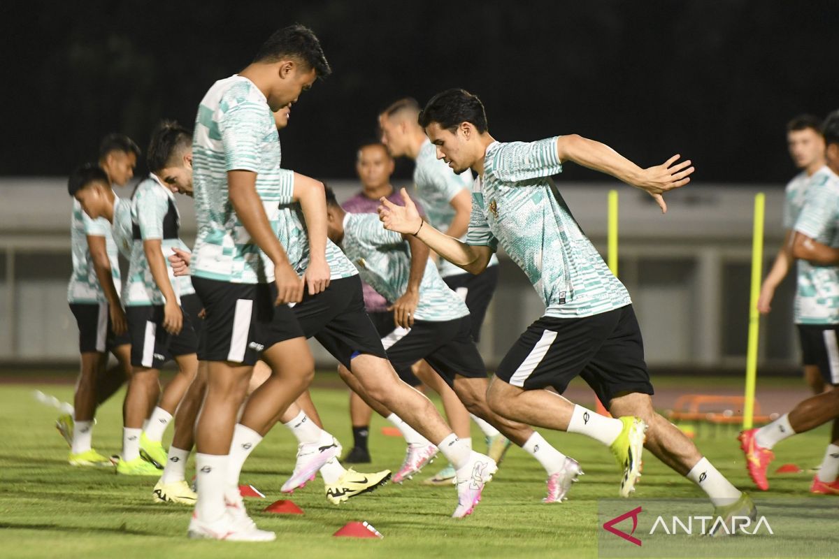 Timnas Indonesia berlatih jelang laga melawan Vietnam