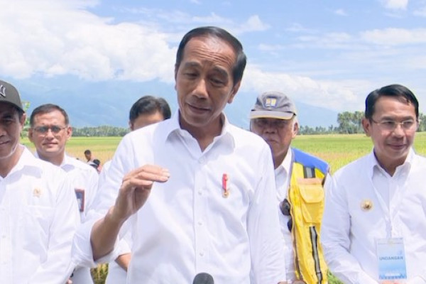 Jokowi menyebut kemenangan timnas menjadi bukti kemajuan sepak bola Indonesia