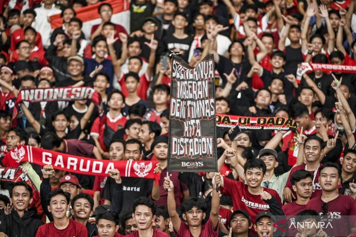Antusiasme suporter Timnas Indonesia pada laga melawan Vietnam