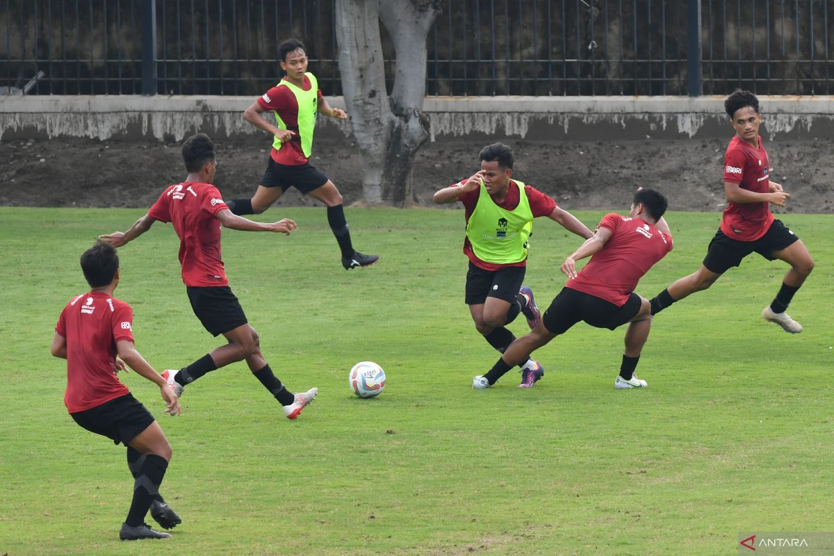 Jenama Specs jadi bola resmi timnas Indonesia